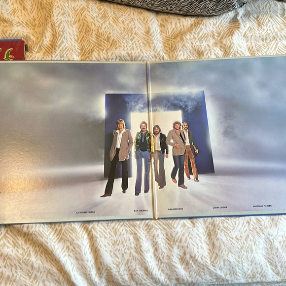 Vintage Moody Blues Vinyl Record - Picture 6 of 9